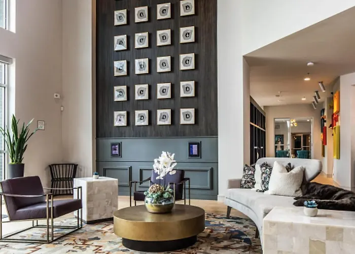 Landing At The Standard River District - 2 Bedrooms In River District Appartement