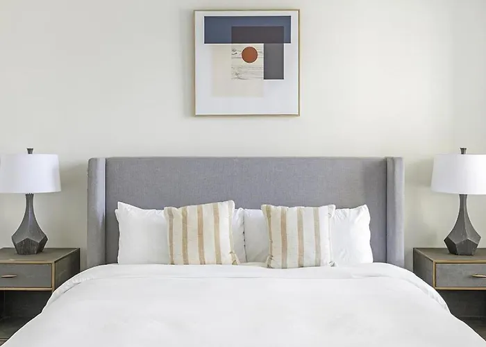 Landing At The Standard River District - 2 Bedrooms In River District * Fort Worth