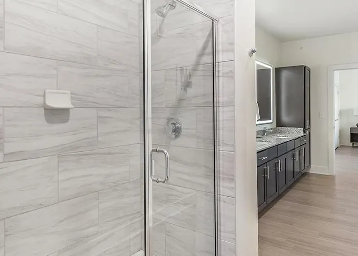 Landing At The Standard River District - 2 Bedrooms In River District *